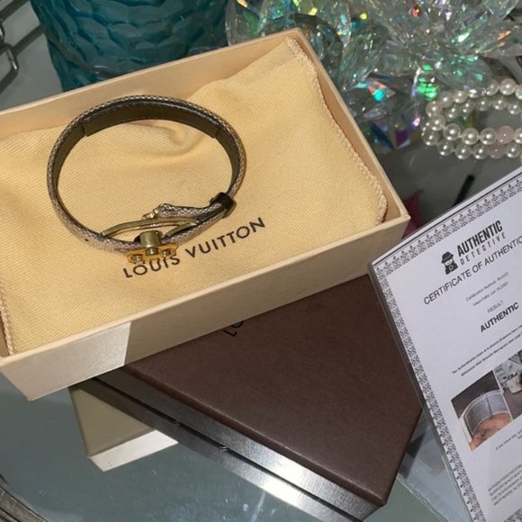 ❤️Authentic ❤️ Louis Vuitton Good Luck Breath Bracelet Flower Flower Mon… - Picture 7 of 16